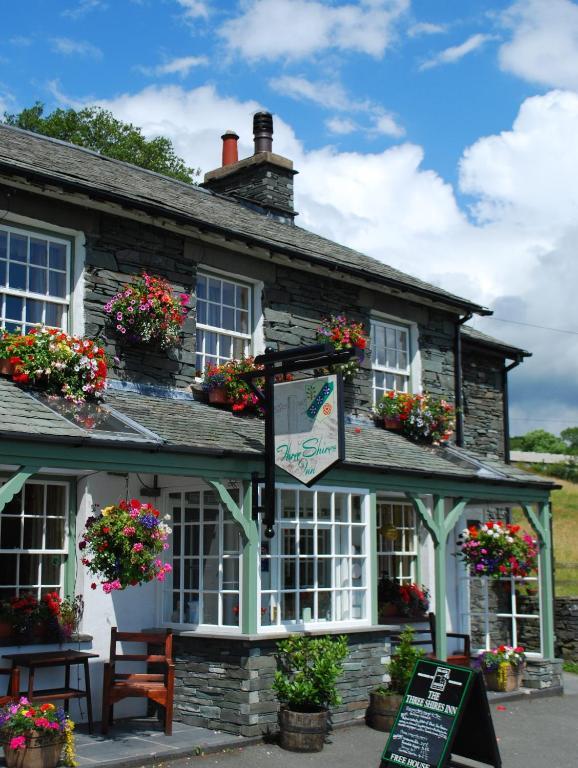 Three Shires Inn Little Langdale Exterior photo